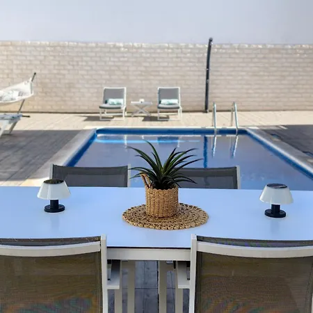 Casa Rafa Villa, 4br Private Pool, Costa Adeje, Tenerife בית נופש