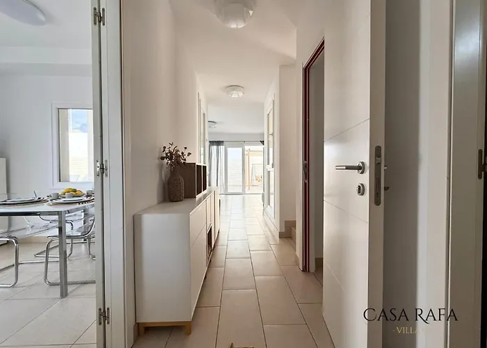 펜션 Casa Rafa Villa, 4br Private Pool, Costa Adeje, Tenerife 아데제