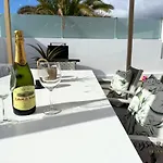 度假居 Casa Rafa Villa, 4br Private Pool, Costa Adeje, Tenerife *